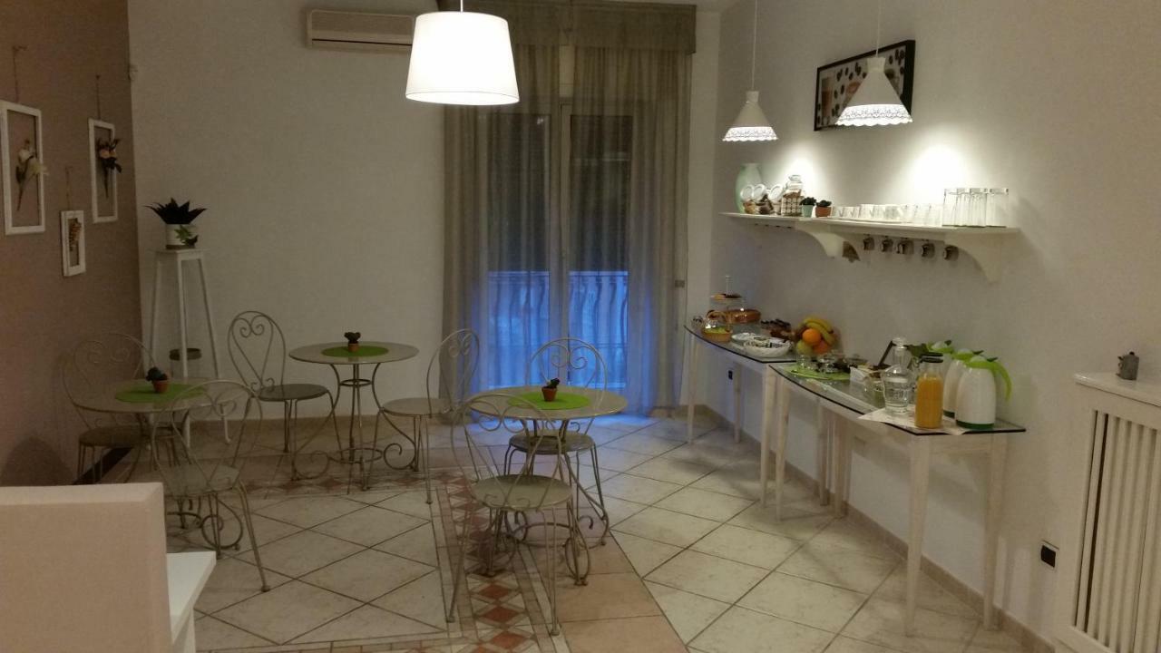 B&B Aminei Metro Naples Exterior photo