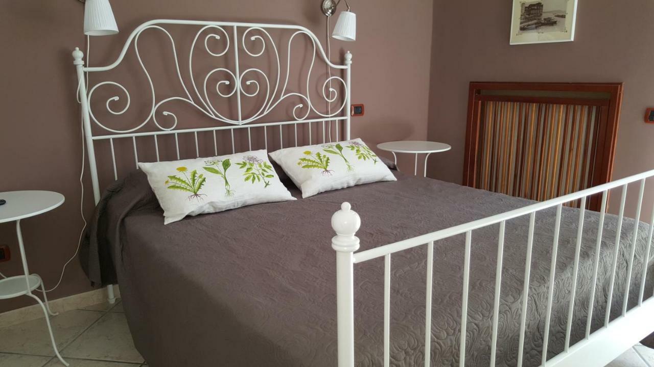 B&B Aminei Metro Naples Exterior photo