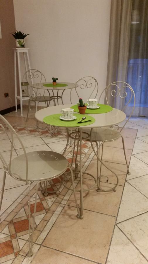 B&B Aminei Metro Naples Exterior photo